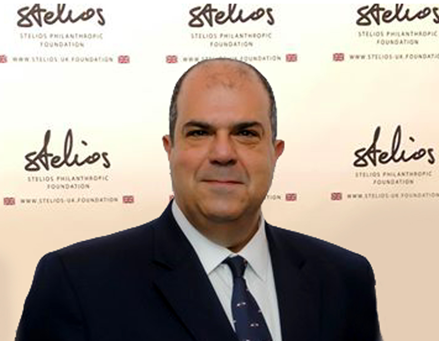 01 Sir Stelios